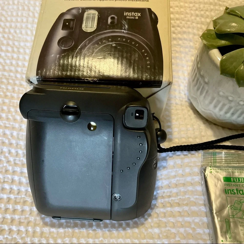 FUJIFILM Instax mini 8 polaroid camera